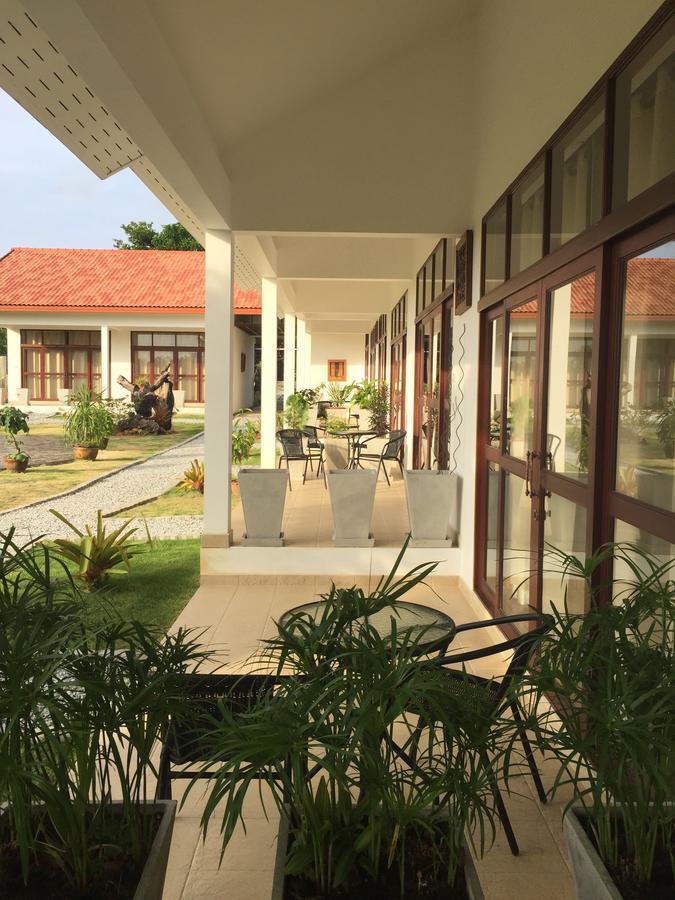 Hotel Tree Roots Retreat Rayong Esterno foto