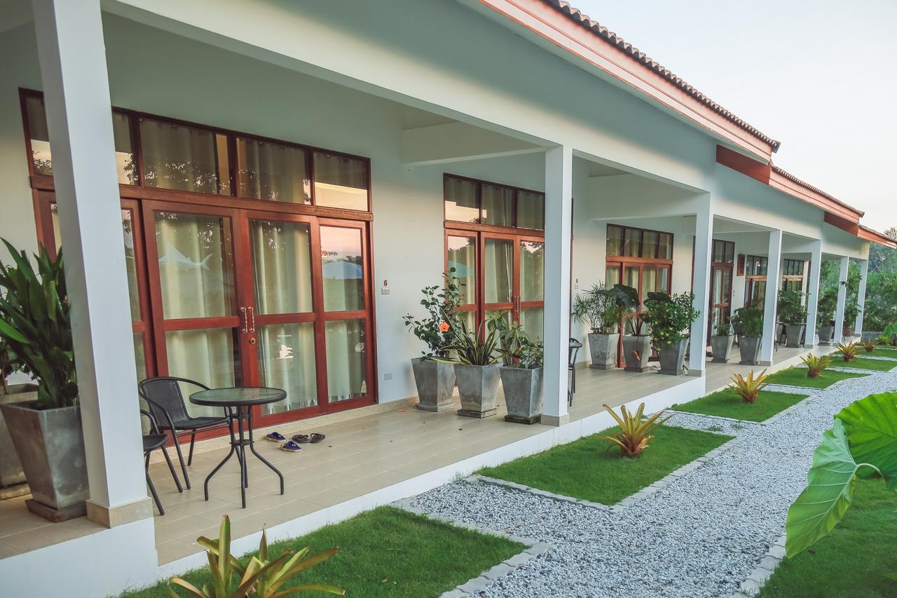 Hotel Tree Roots Retreat Rayong Esterno foto