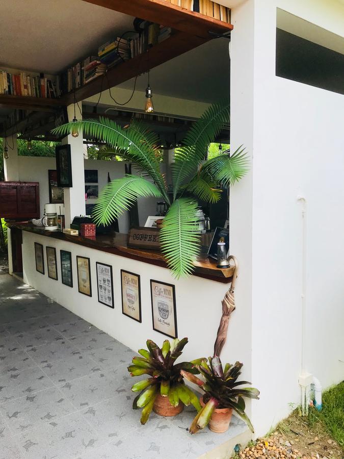 Hotel Tree Roots Retreat Rayong Esterno foto