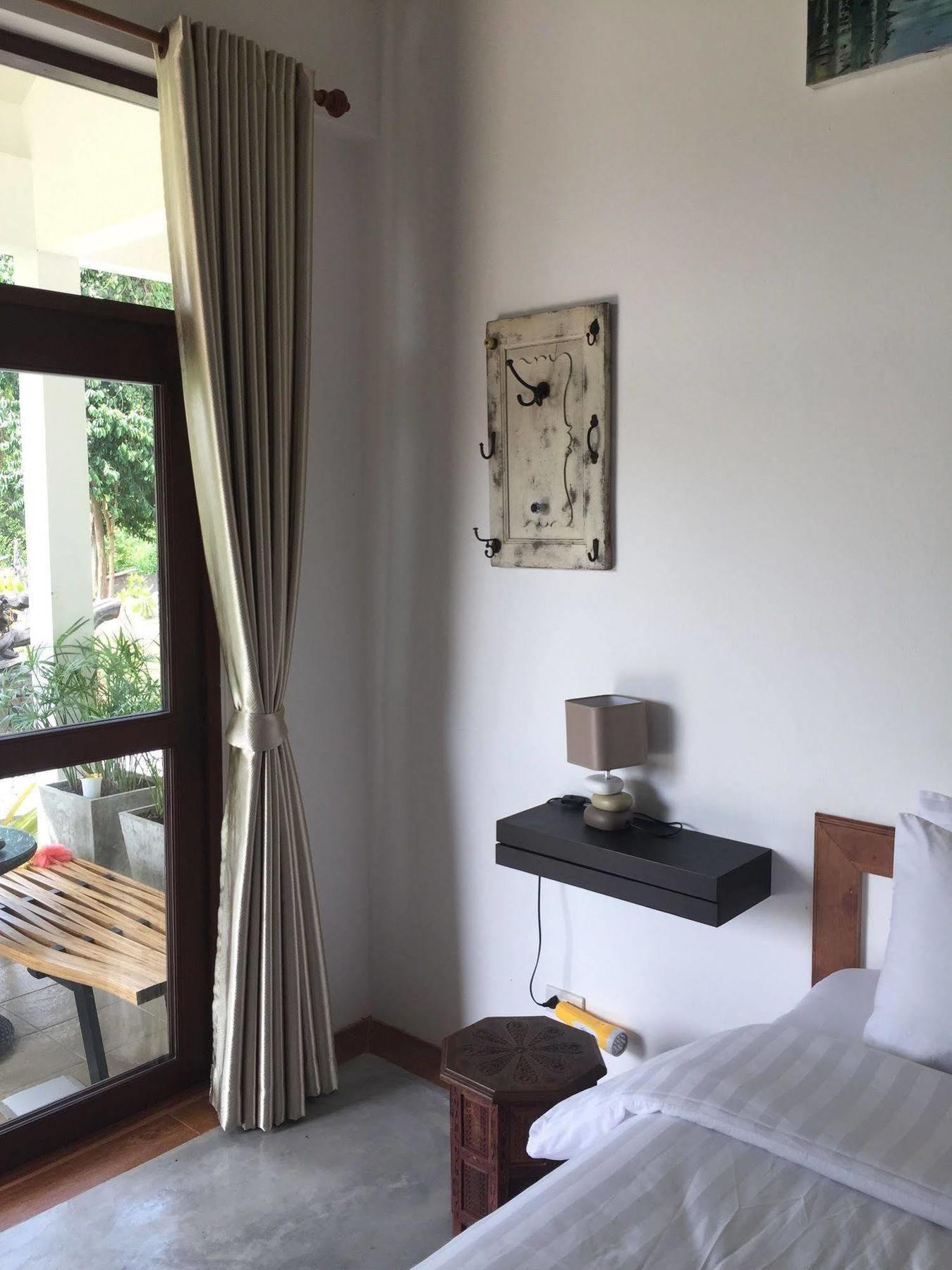 Hotel Tree Roots Retreat Rayong Esterno foto