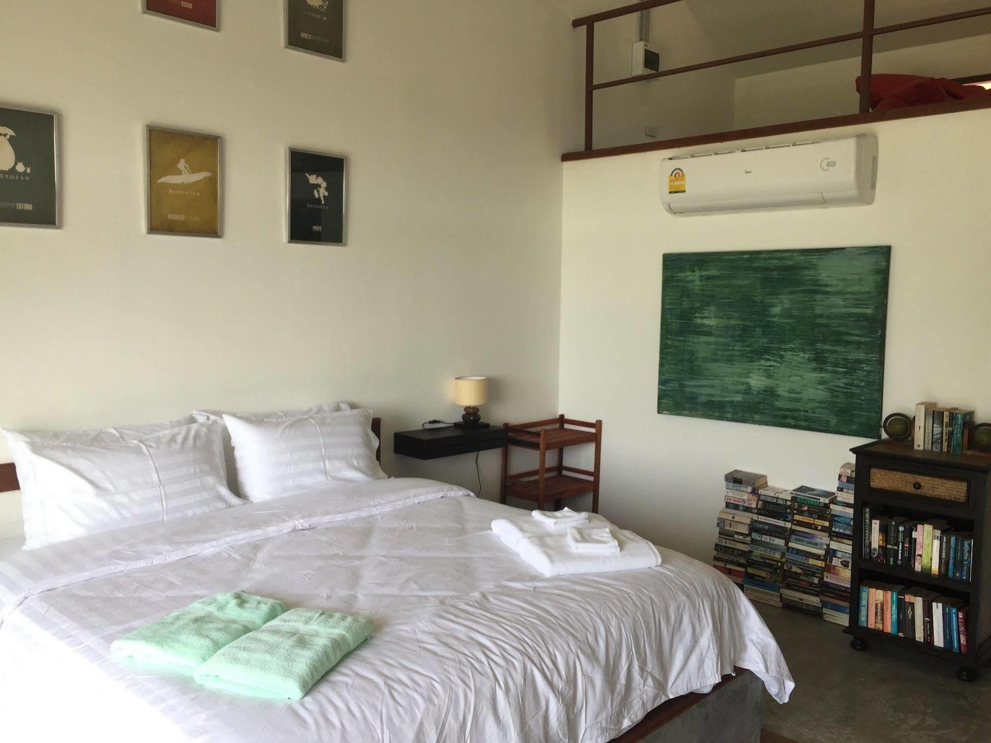 Hotel Tree Roots Retreat Rayong Esterno foto