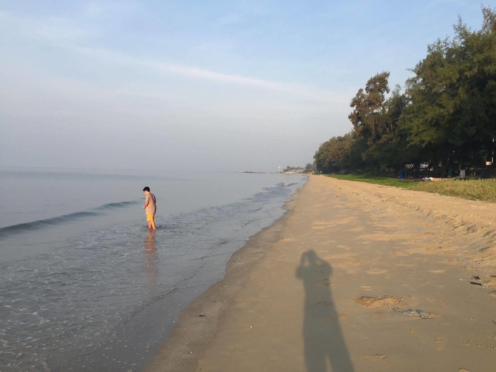 Hotel Tree Roots Retreat Rayong Esterno foto